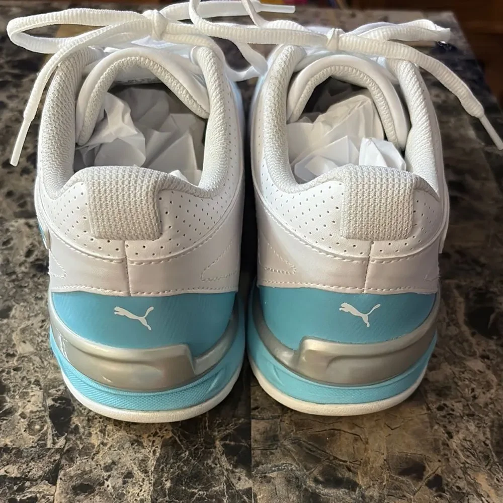Puma White and Light Blue Athletic Shoes Like New! Size 9.5